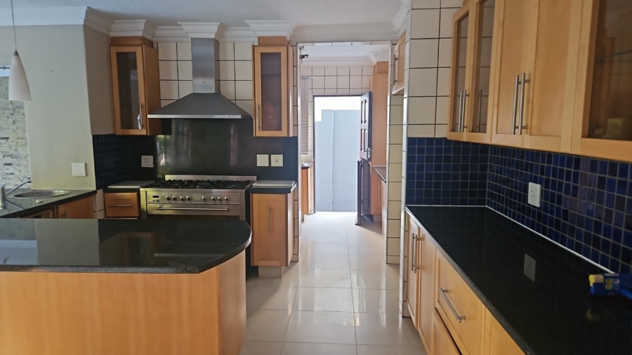 5 Bedroom Property for Sale in Midstream Estate Gauteng