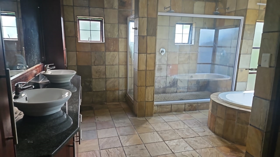 5 Bedroom Property for Sale in Midstream Estate Gauteng