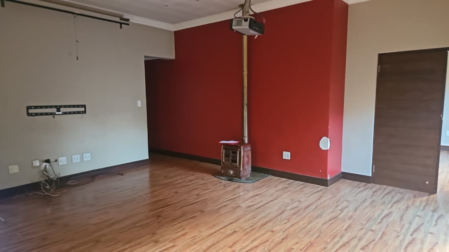 5 Bedroom Property for Sale in Midstream Estate Gauteng
