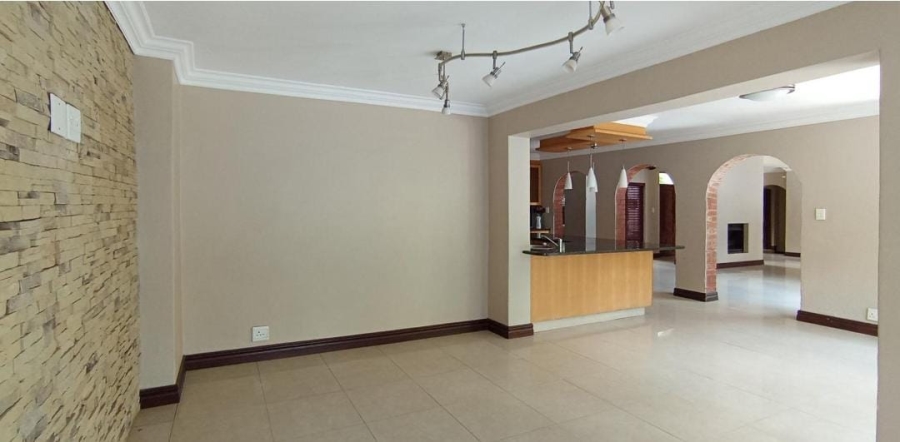 5 Bedroom Property for Sale in Midstream Estate Gauteng