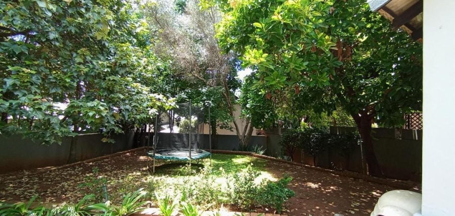 5 Bedroom Property for Sale in Midstream Estate Gauteng