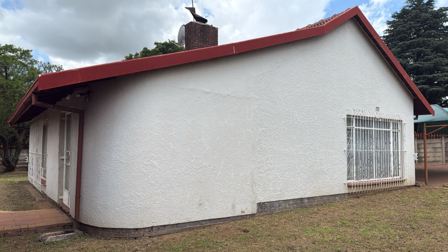 3 Bedroom Property for Sale in Birchleigh Gauteng