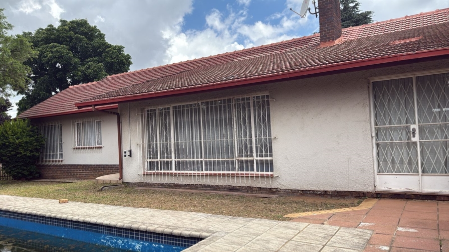 3 Bedroom Property for Sale in Birchleigh Gauteng