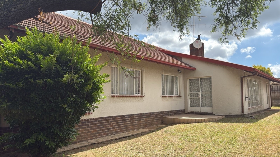 3 Bedroom Property for Sale in Birchleigh Gauteng