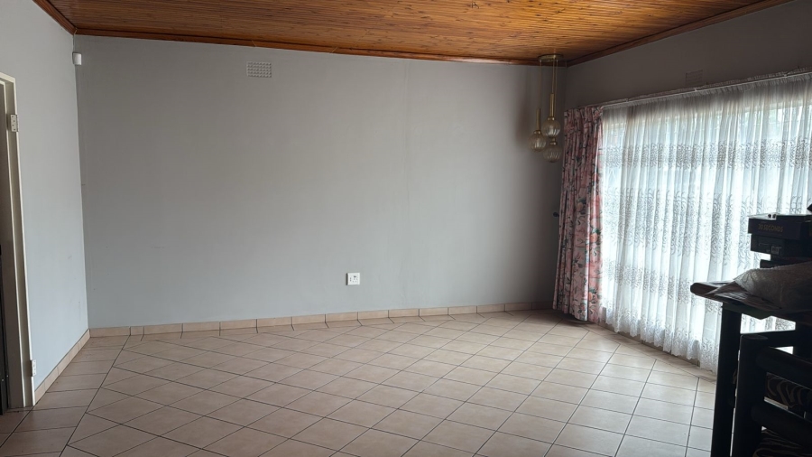 3 Bedroom Property for Sale in Birchleigh Gauteng
