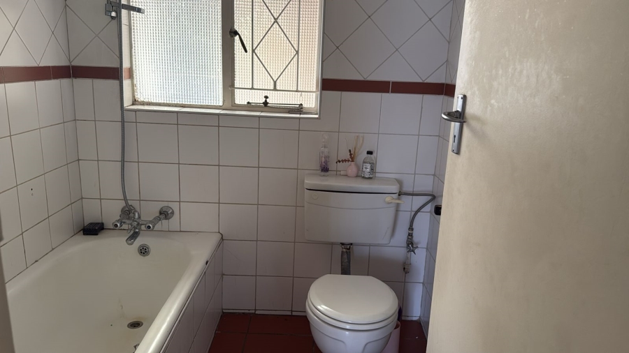 3 Bedroom Property for Sale in Birchleigh Gauteng