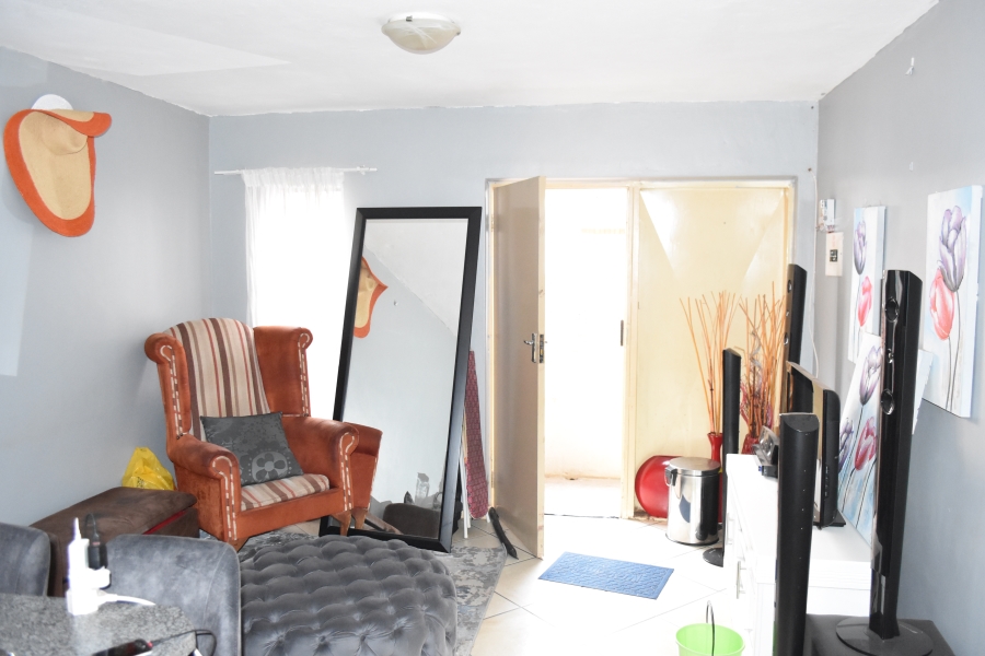 1 Bedroom Property for Sale in Pretoria North Gauteng