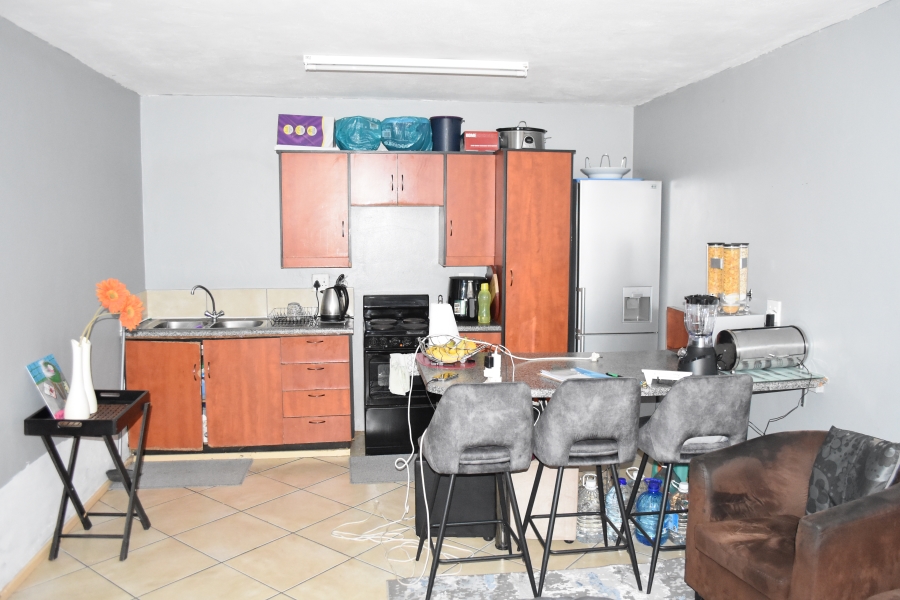 1 Bedroom Property for Sale in Pretoria North Gauteng