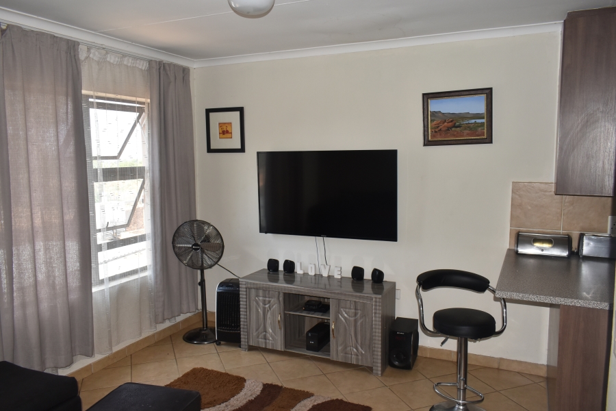2 Bedroom Property for Sale in Chantelle Gauteng