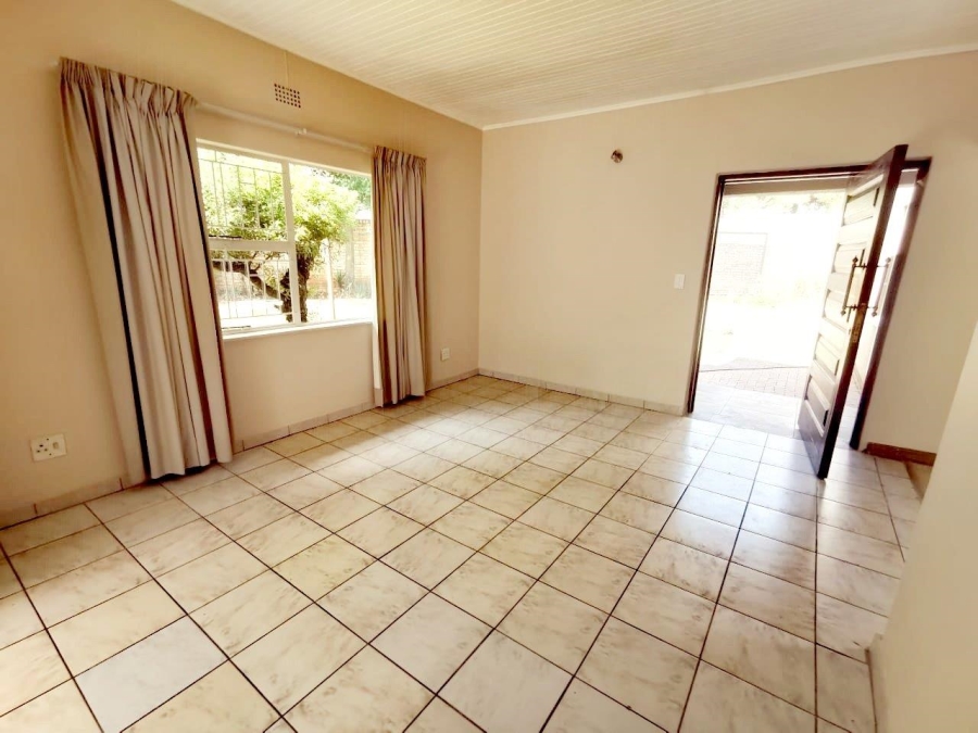 To Let 3 Bedroom Property for Rent in Northcliff Gauteng