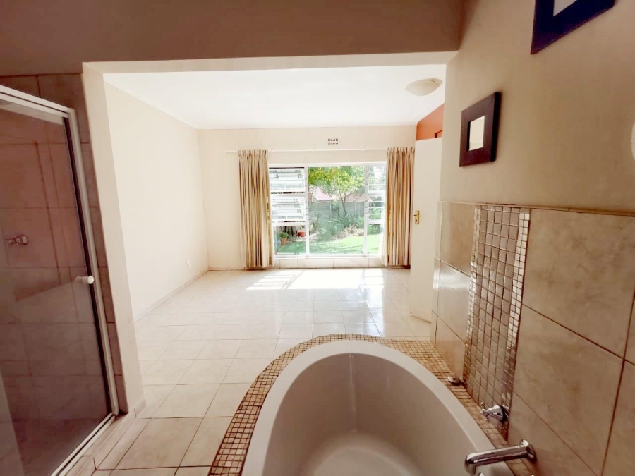 To Let 3 Bedroom Property for Rent in Northcliff Gauteng