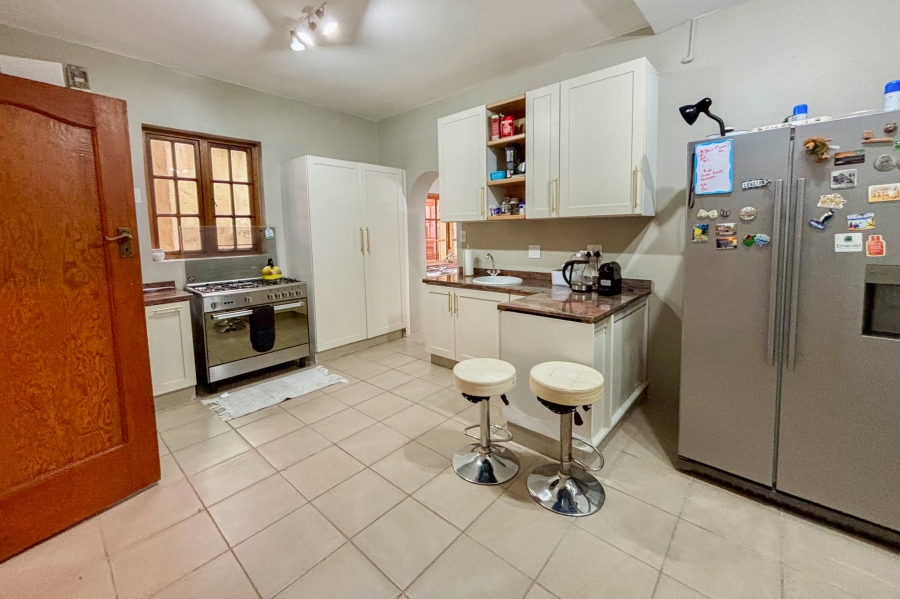 3 Bedroom Property for Sale in Mountain View Gauteng