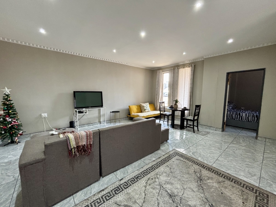 1 Bedroom Property for Sale in Blairgowrie Gauteng