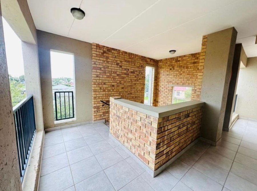 2 Bedroom Property for Sale in Whiteridge Gauteng