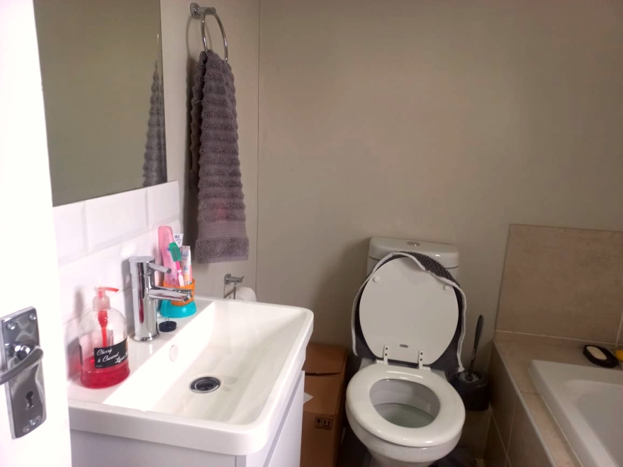 2 Bedroom Property for Sale in Whiteridge Gauteng