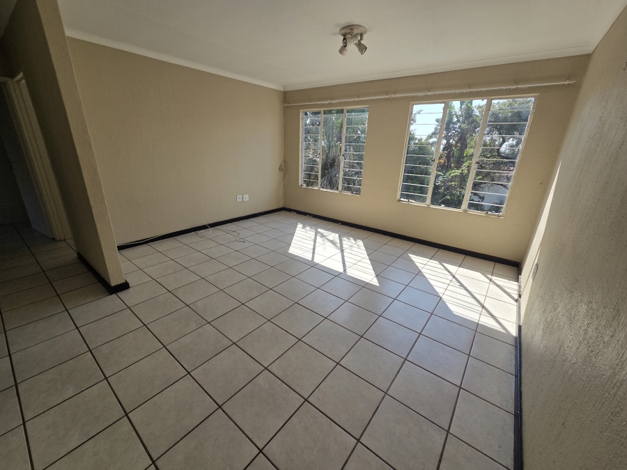 2 Bedroom Property for Sale in Radiokop Gauteng