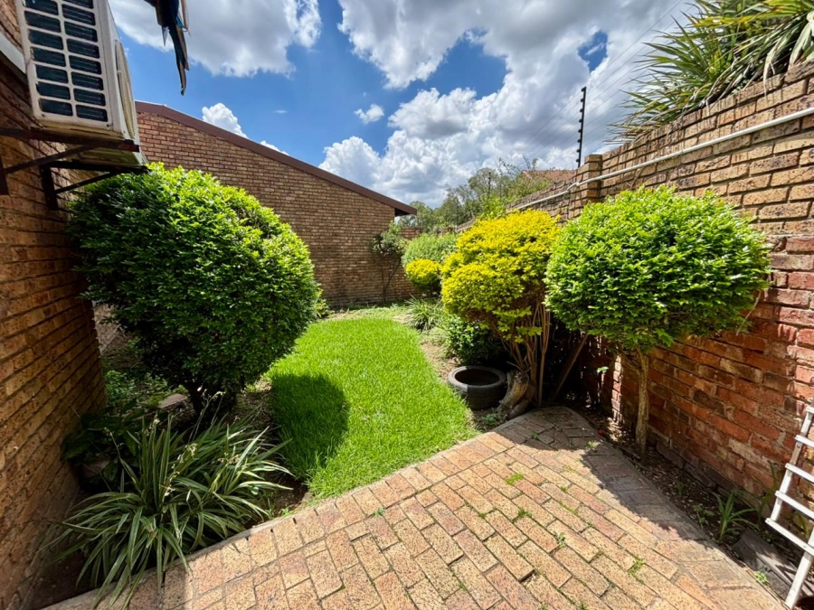 3 Bedroom Property for Sale in Ferndale Gauteng