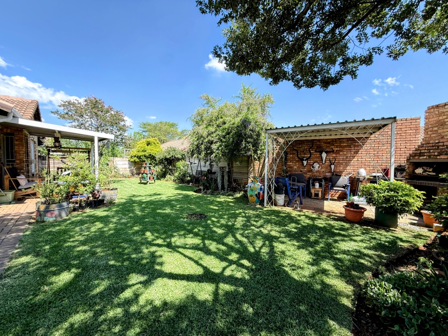 2 Bedroom Property for Sale in Doornpoort Gauteng