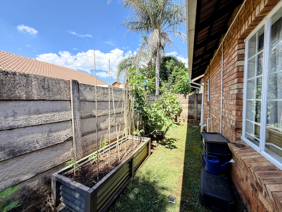 2 Bedroom Property for Sale in Doornpoort Gauteng