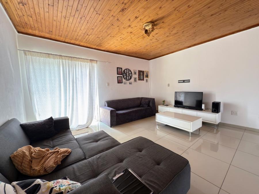 To Let 3 Bedroom Property for Rent in East Lynne Gauteng