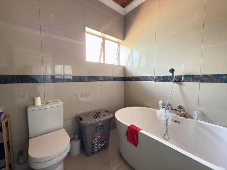 To Let 3 Bedroom Property for Rent in East Lynne Gauteng