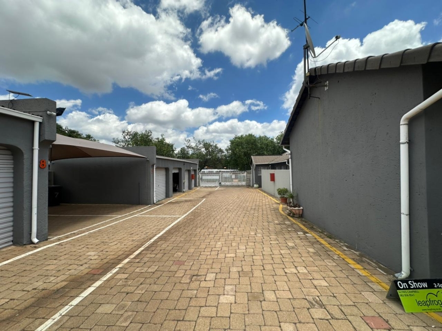 2 Bedroom Property for Sale in Klopperpark Gauteng