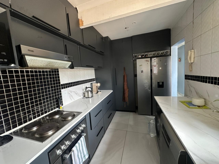 2 Bedroom Property for Sale in Klopperpark Gauteng