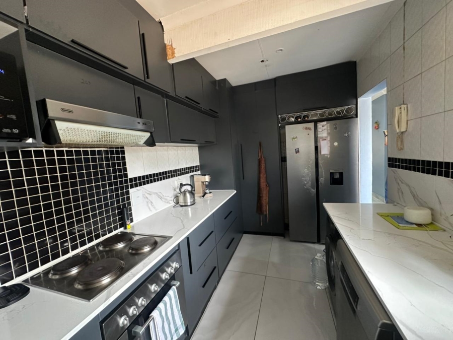 2 Bedroom Property for Sale in Klopperpark Gauteng