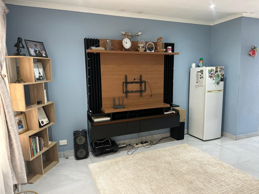 2 Bedroom Property for Sale in Klopperpark Gauteng