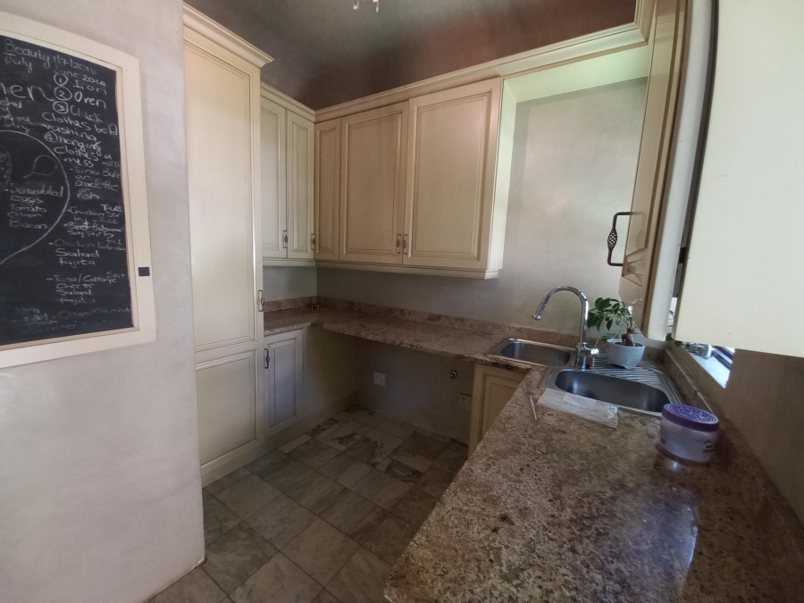 5 Bedroom Property for Sale in Bedford Gardens Gauteng