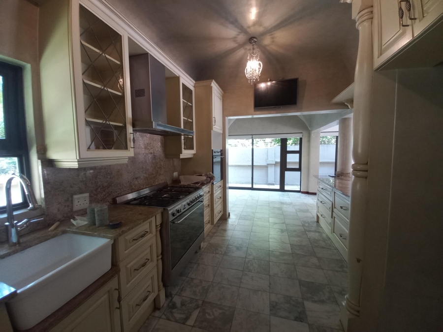 5 Bedroom Property for Sale in Bedford Gardens Gauteng