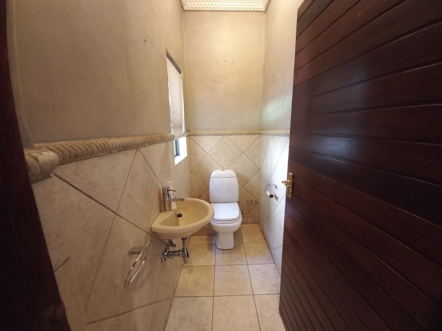 5 Bedroom Property for Sale in Bedford Gardens Gauteng