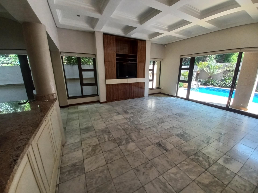 5 Bedroom Property for Sale in Bedford Gardens Gauteng