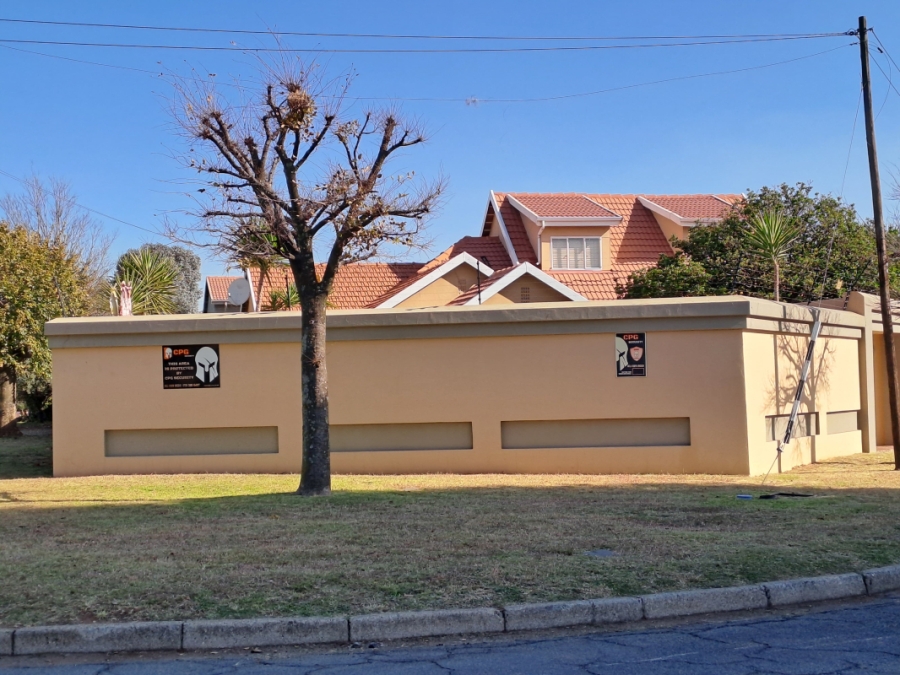 4 Bedroom Property for Sale in Sunnyridge Gauteng