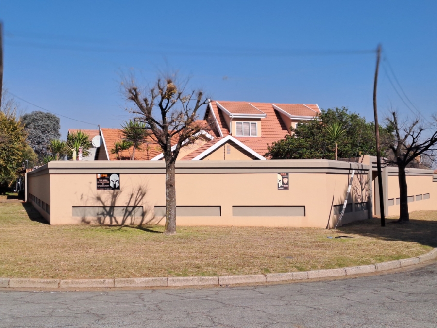 4 Bedroom Property for Sale in Sunnyridge Gauteng