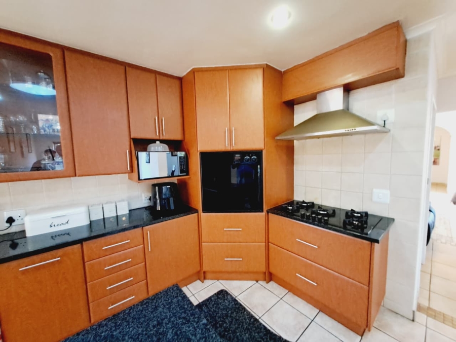 4 Bedroom Property for Sale in Sunnyridge Gauteng