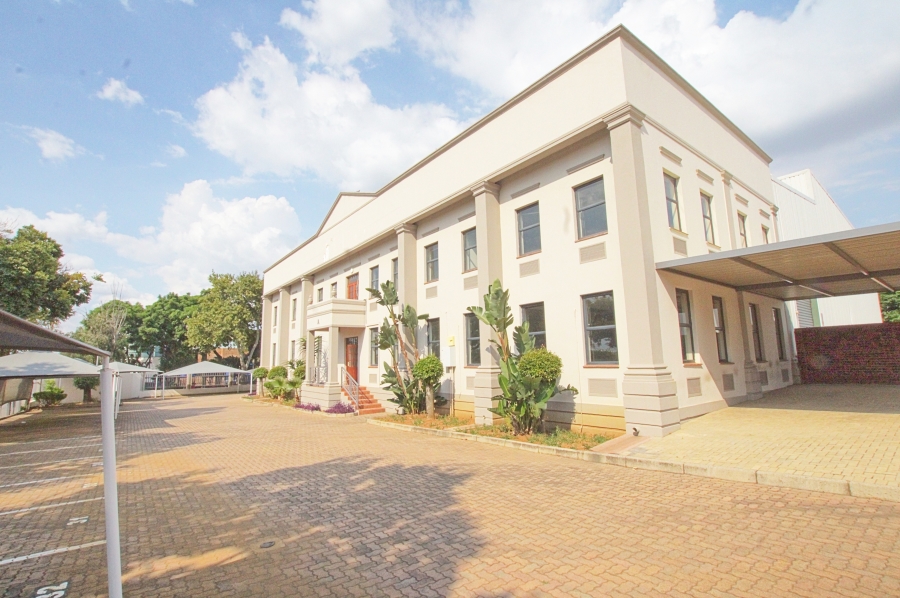 To Let commercial Property for Rent in Randjespark Gauteng
