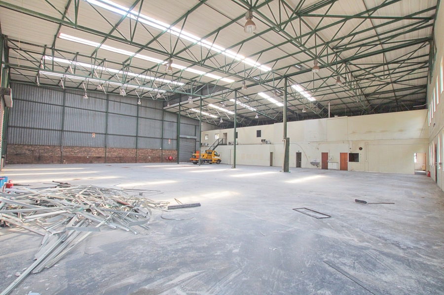 To Let commercial Property for Rent in Randjespark Gauteng