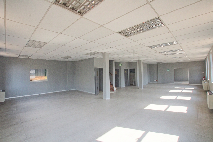 To Let commercial Property for Rent in Randjespark Gauteng