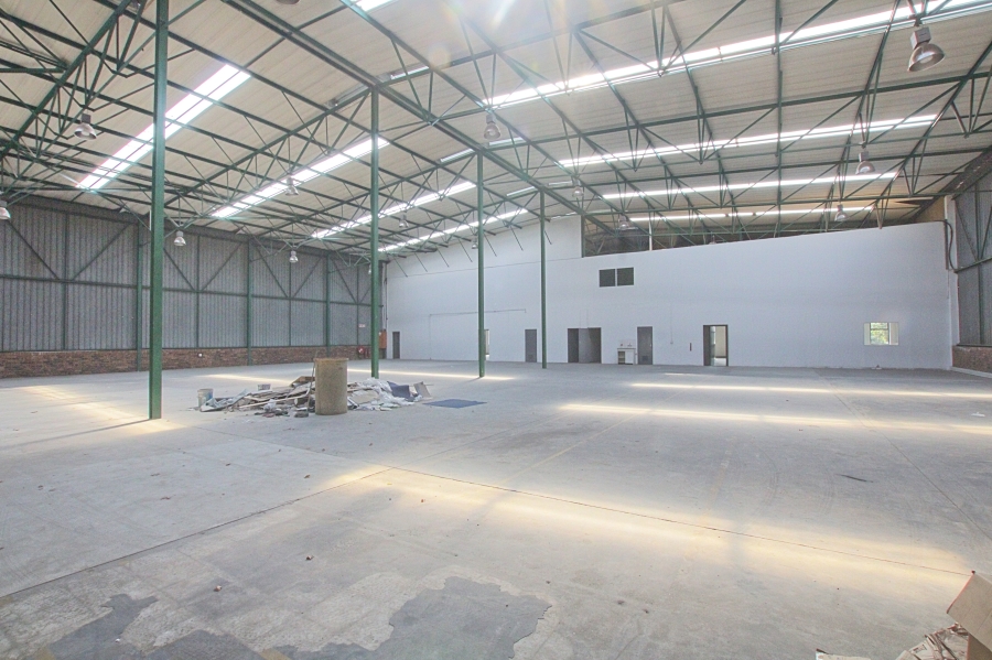 To Let commercial Property for Rent in Randjespark Gauteng