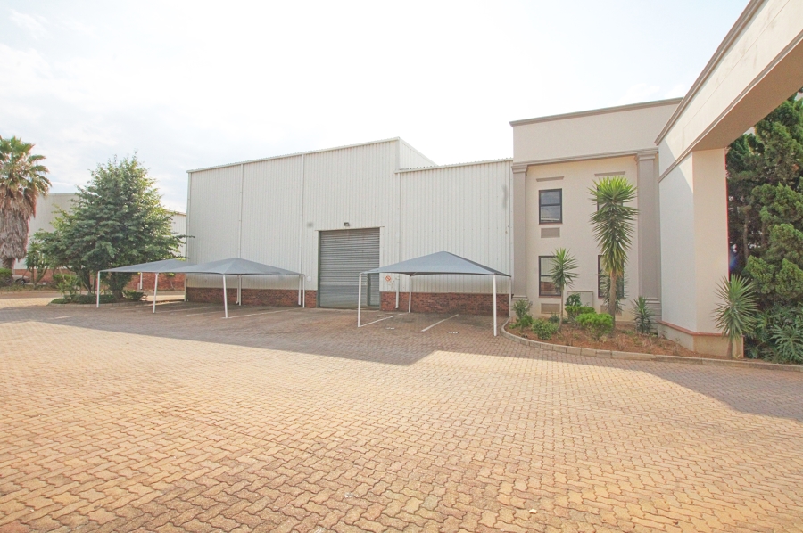 To Let commercial Property for Rent in Randjespark Gauteng