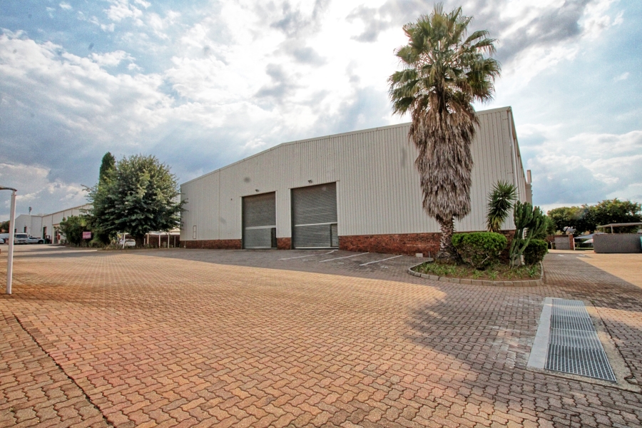 To Let commercial Property for Rent in Randjespark Gauteng