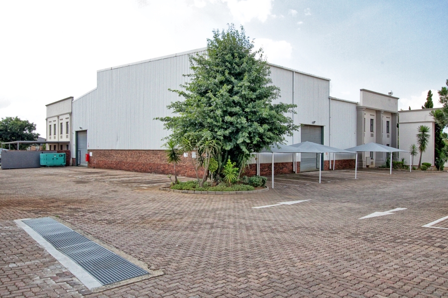 To Let commercial Property for Rent in Randjespark Gauteng