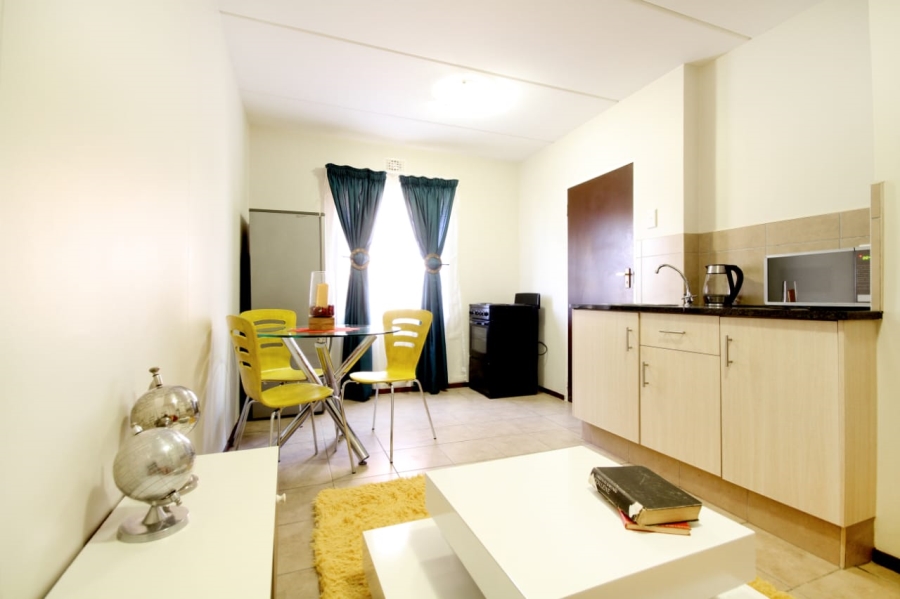 To Let 1 Bedroom Property for Rent in Noordwyk Gauteng