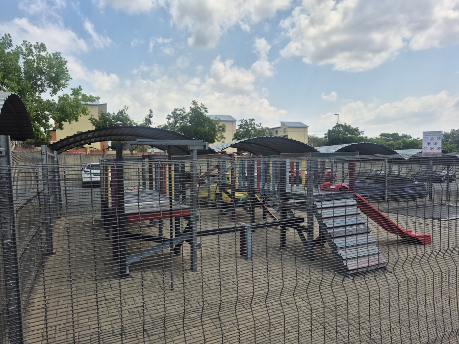 To Let 1 Bedroom Property for Rent in Noordwyk Gauteng