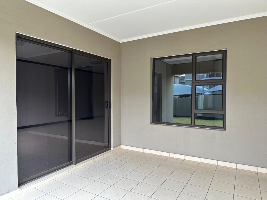 To Let 3 Bedroom Property for Rent in Broadacres Gauteng
