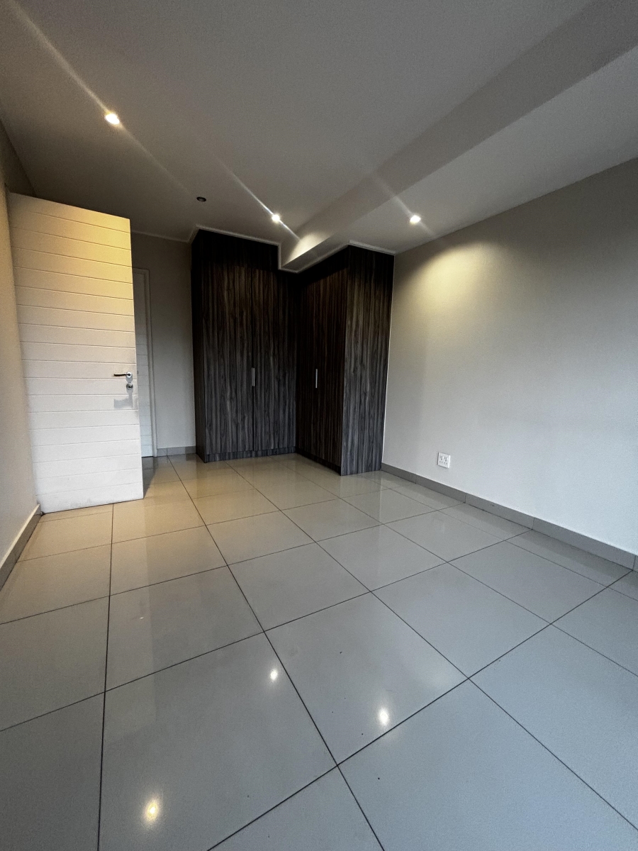 To Let 2 Bedroom Property for Rent in Parkmore Gauteng