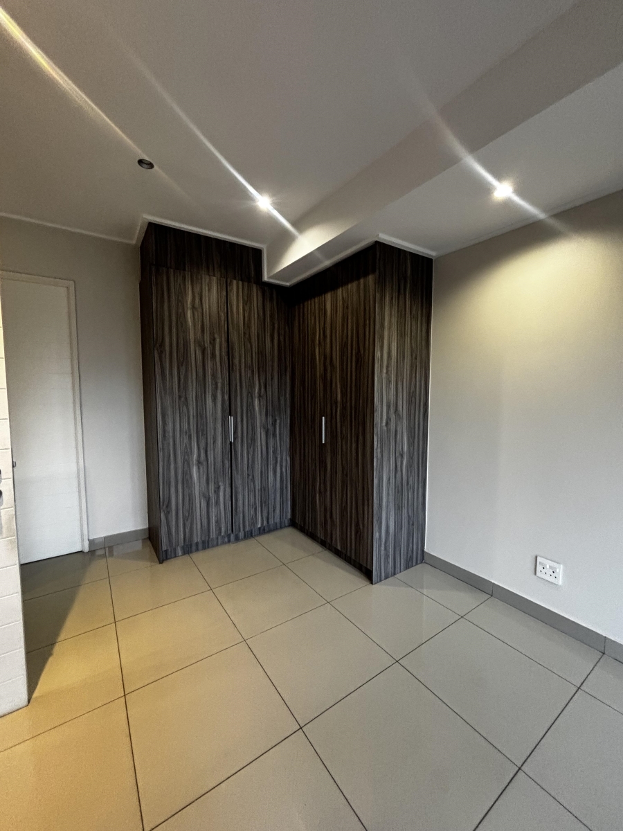 To Let 2 Bedroom Property for Rent in Parkmore Gauteng