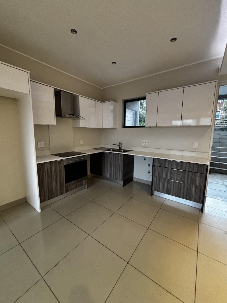 To Let 2 Bedroom Property for Rent in Parkmore Gauteng