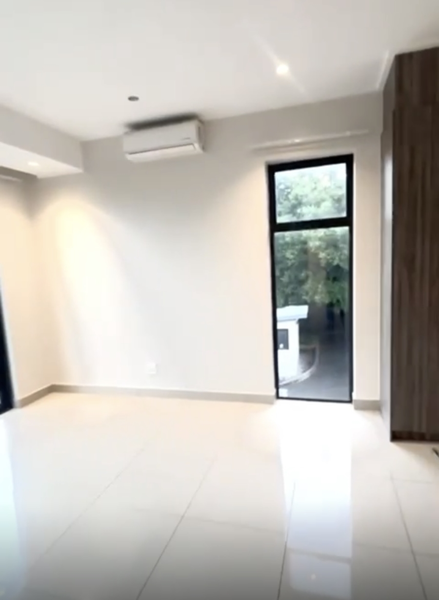 To Let 2 Bedroom Property for Rent in Parkmore Gauteng